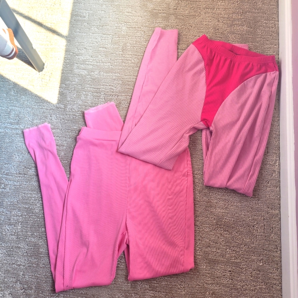 Pink leggings